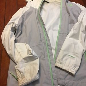 Northface women’s windbreaker!